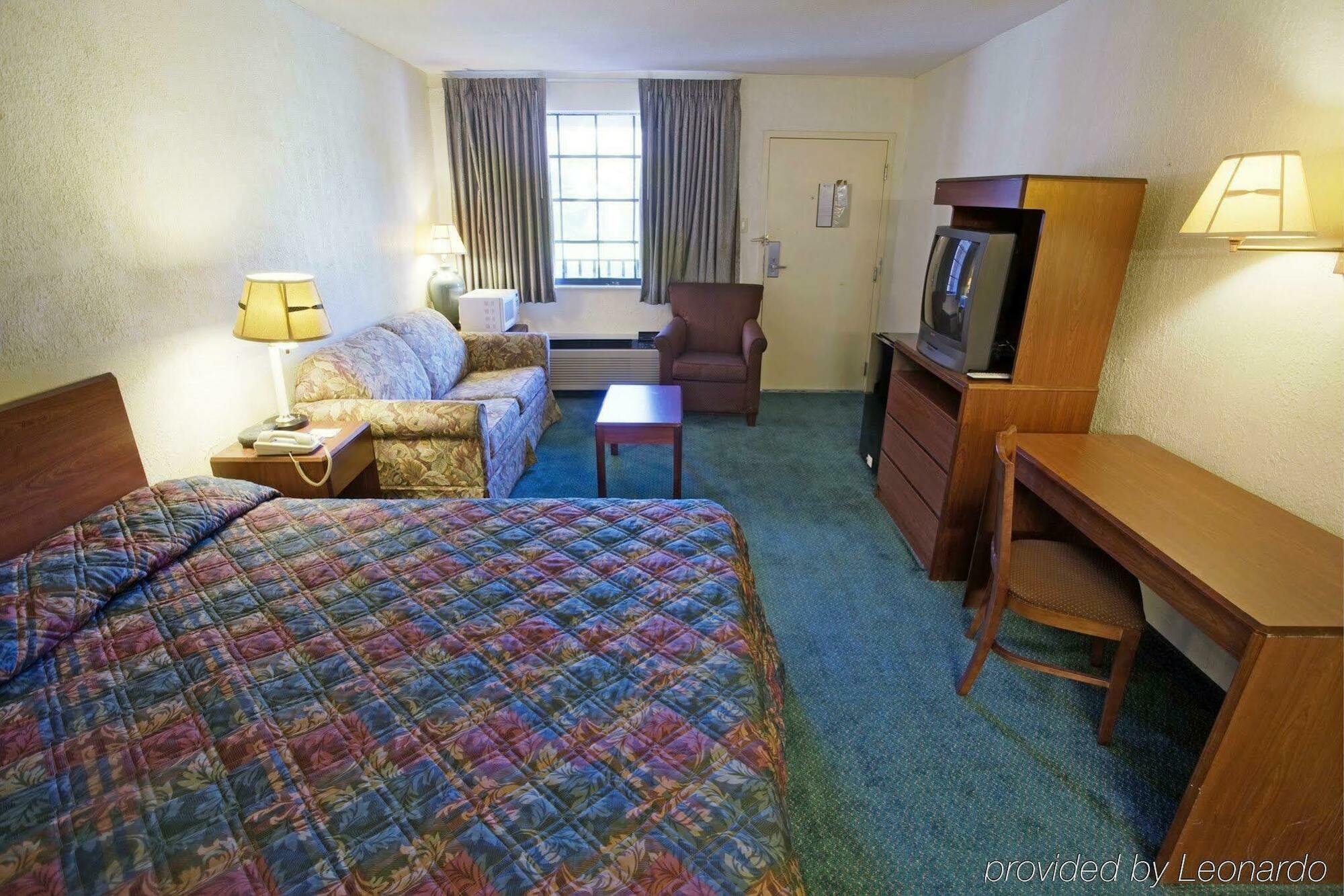 Americas Best Value Inn Richmond South Bellwood Exterior foto